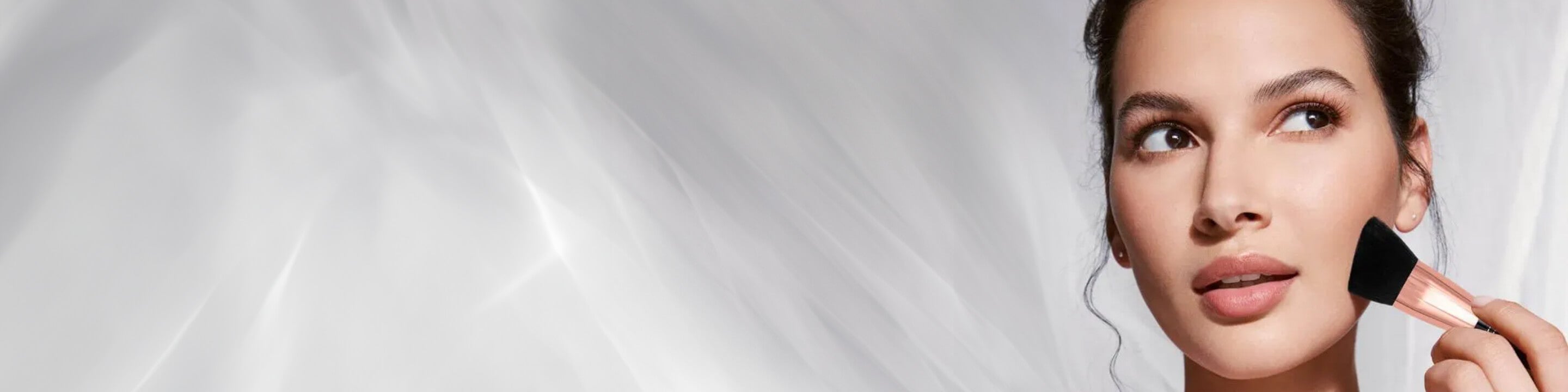 Explore Spray On Foundation Makeup Kits for Perfect Makeup LUMINESS