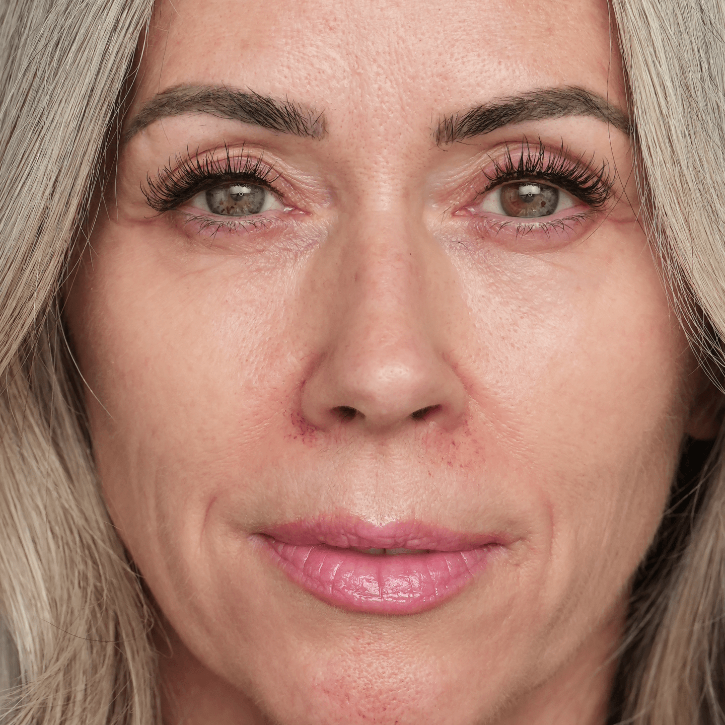 Get Airbrush Spray Silk Foundation Starter Kit LUMINESS